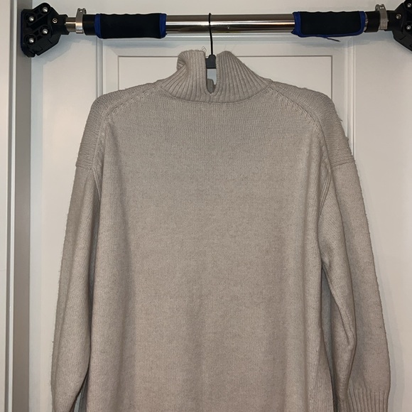 H&M oversized turtle neck - Picture 4 of 5